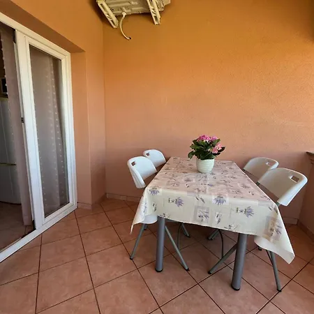 Lilly Privlaka (Zadar)