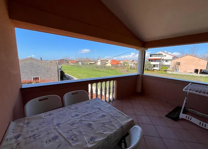 Lilly Διαμέρισμα *